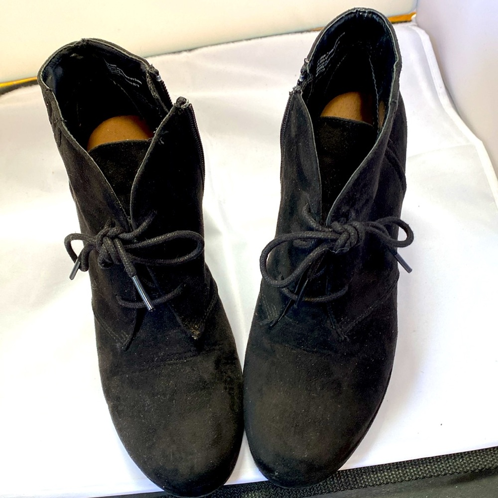 Merona brand Black Faux Suede wedge booties, sz 7 1/2, some scuffs